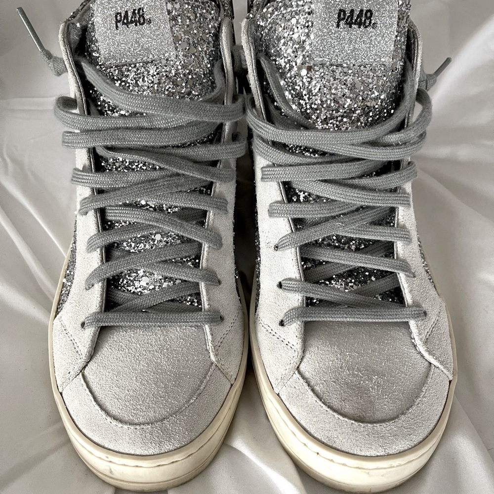 P448 Skate silver glitter high top